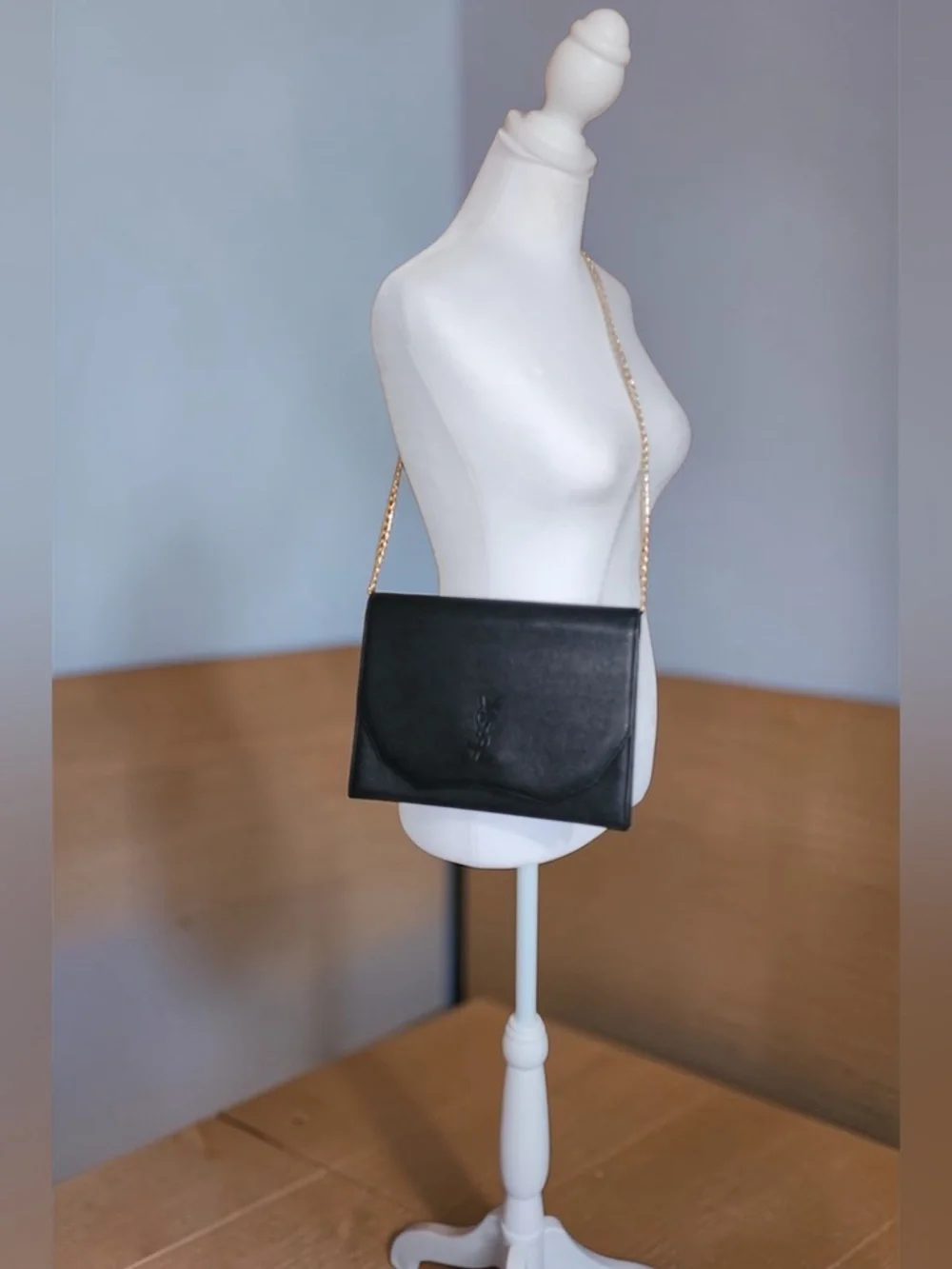 Vintage Yves Saint Laurent Black Leather Clutch Bag Saffiano Texture Tonal YSL - Picture 3 of 16